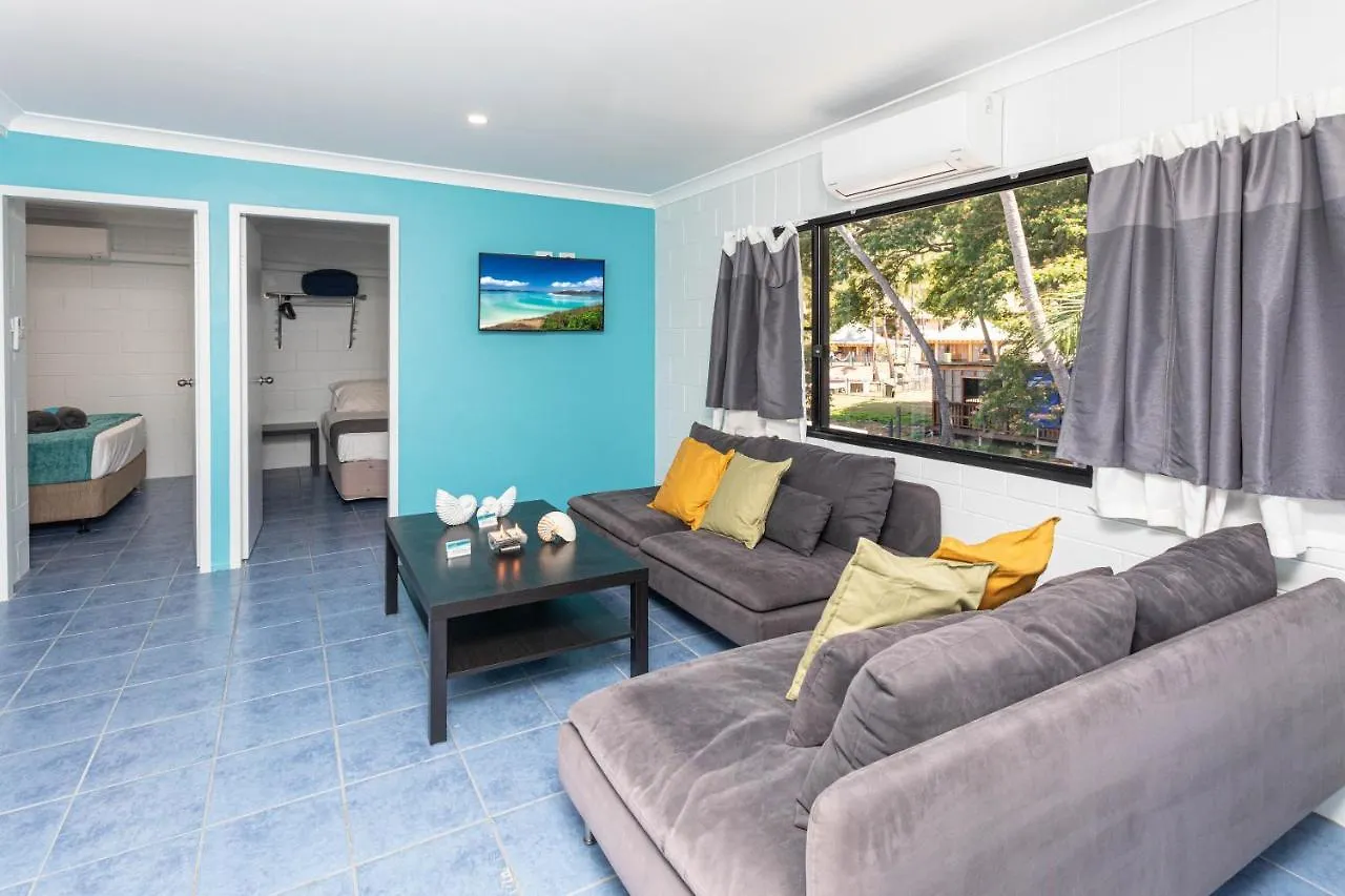 Airlie Sun & Sand Accommodation #6 Airlie Beach Apartment